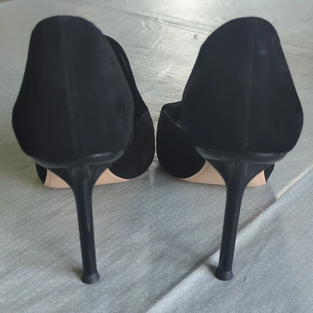 Gianni Bini Women's Faux Suede Heels EUC - Picture 10 of 10